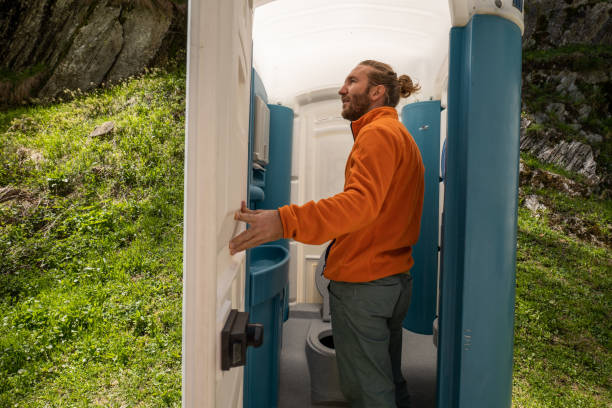 Best Porta potty delivery and setup  in Rosewood Heights, IL