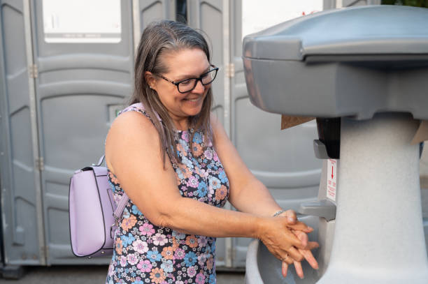 Best High-end porta potty rental  in Rosewood Heights, IL